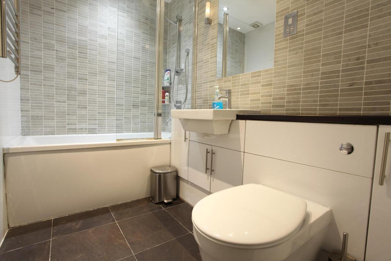شقة Walk To Notting Hill /Paddington 1 B/R With Patio لندن المظهر الخارجي الصورة